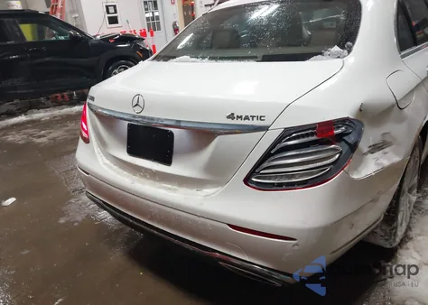 2017 Mercedes-Benz E 300 4Matic z USA, uszkodzony, nr VIN WDDZF4KB0HA142985